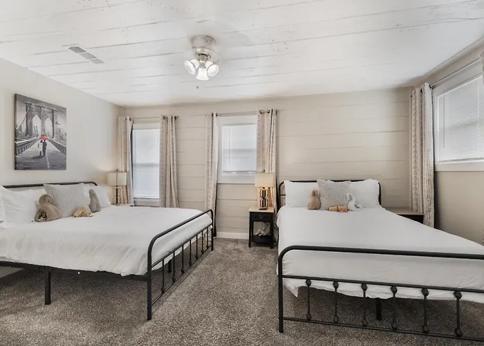 Holiday home Pet Friendly 3br 2bath Luxe Gem