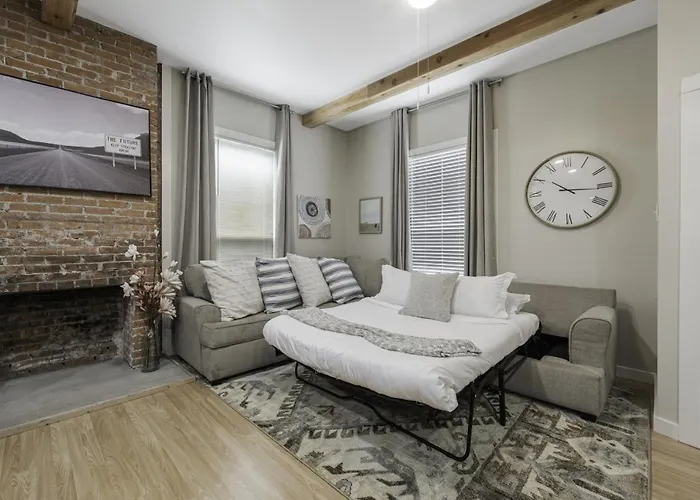 Holiday home Pet Friendly 3br 2bath Luxe Gem