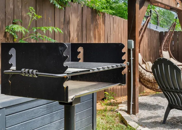 Holiday home Pet Friendly 3br 2bath Luxe Gem *